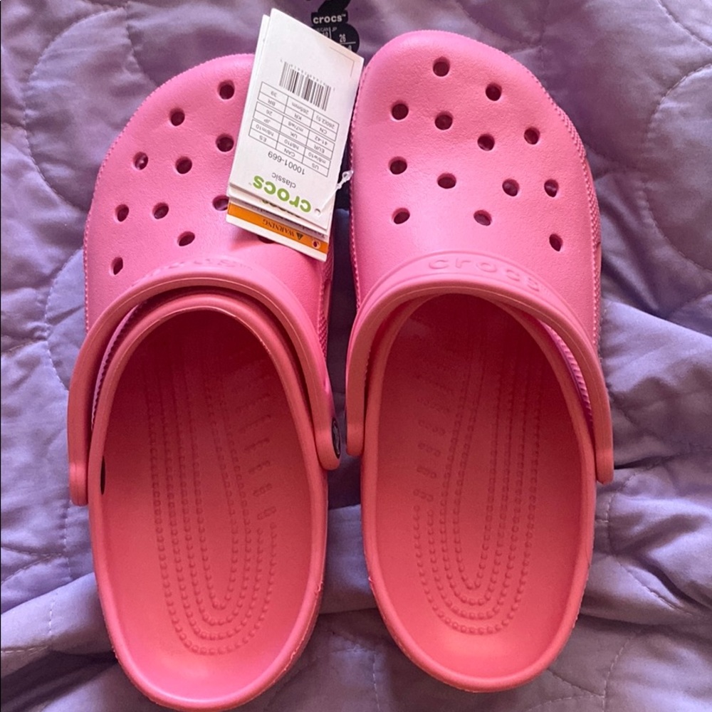 Womens/ men crocs